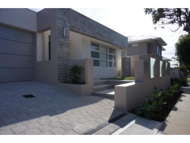 211 Alice Street, Doubleview WA 6018