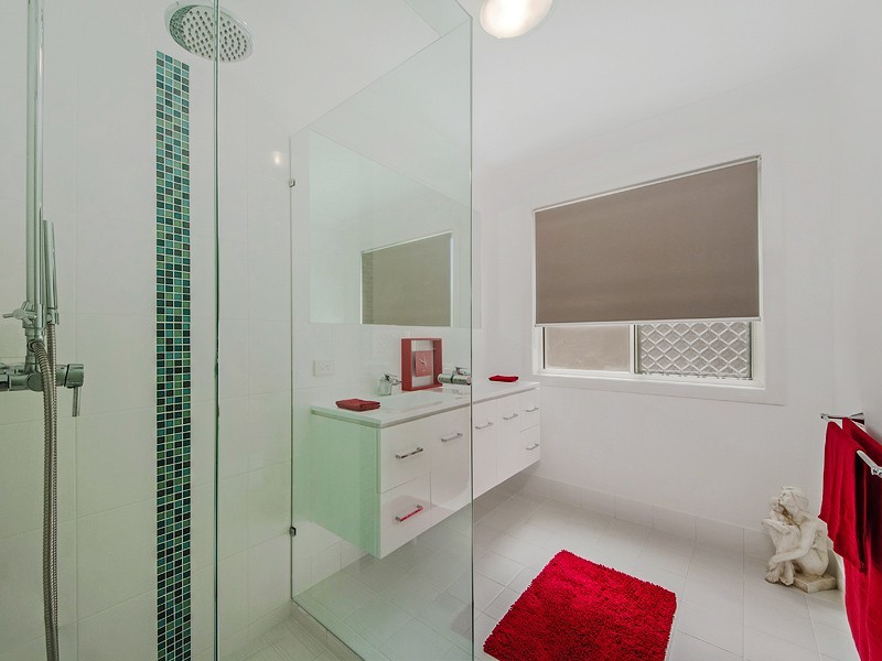 13 Manor Close, Robina QLD 4226