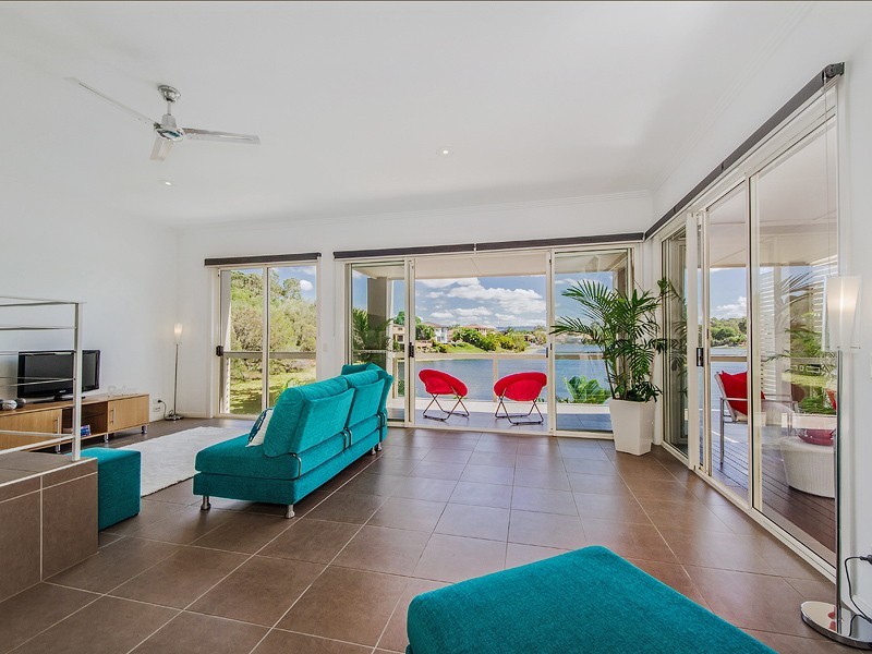 13 Manor Close, Robina QLD 4226