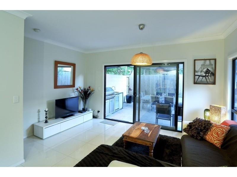 10A Ponsonby Street, Annerley QLD 4103