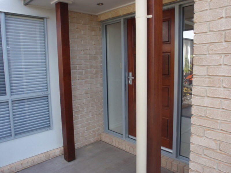 Villa 12/18-24 Mooney Crescent, Emerald QLD 4720