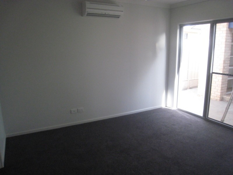 Villa 12/18-24 Mooney Crescent, Emerald QLD 4720