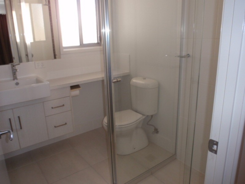 Villa 12/18-24 Mooney Crescent, Emerald QLD 4720