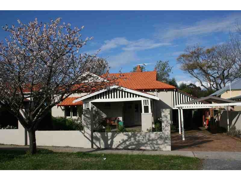 8 McKenzie Street, Wembley WA 6014