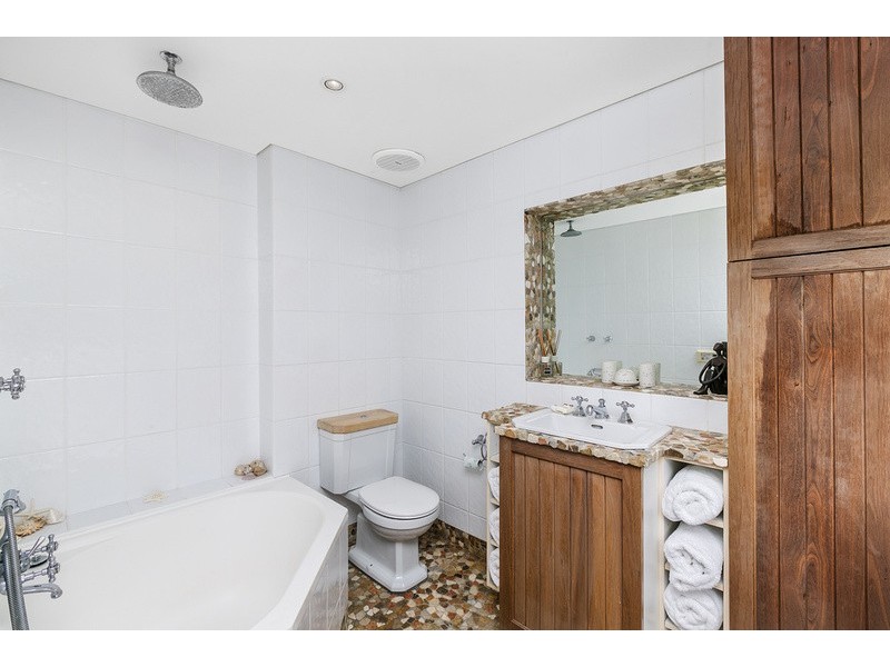 76 Anzac Avenue, Collaroy NSW 2097