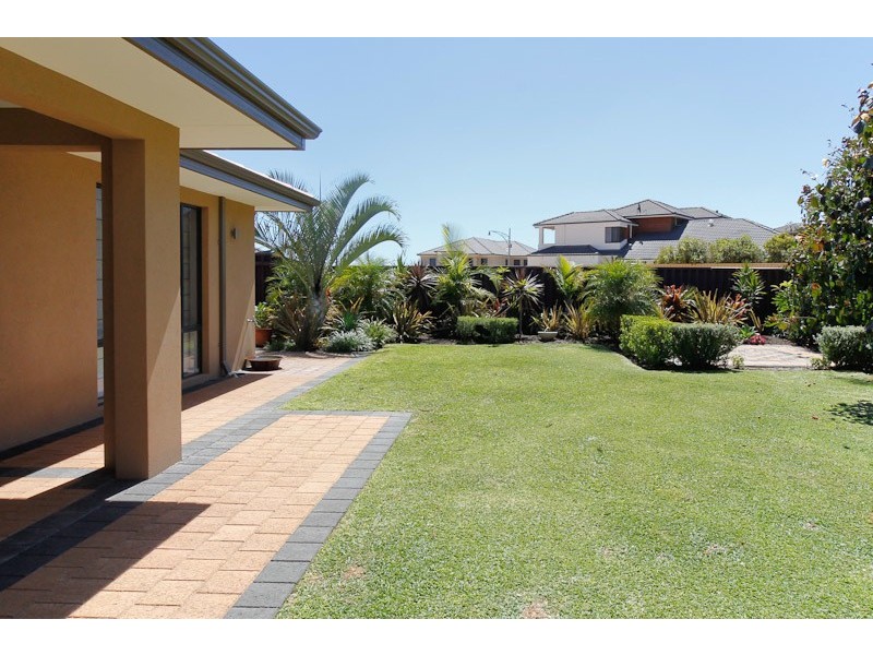 54  Discovery Circuit, Iluka WA 6028