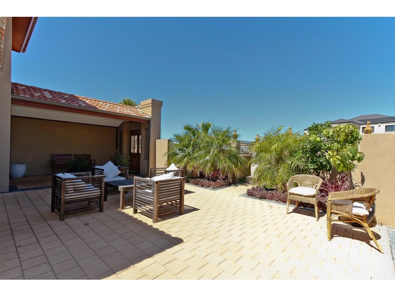 54  Discovery Circuit, Iluka WA 6028