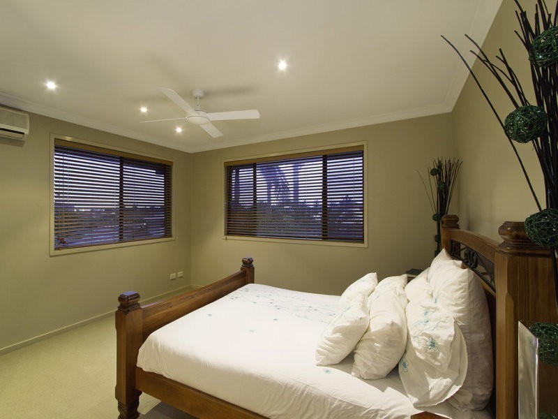 215 Mallawa Drive, Palm Beach QLD 4221