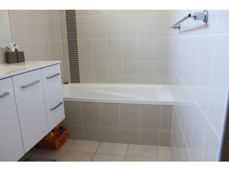 3/10 Kuranda Crescent, Kotara NSW 2289