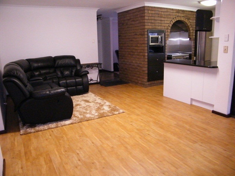 31 Keslake Way, Parkwood WA 6147