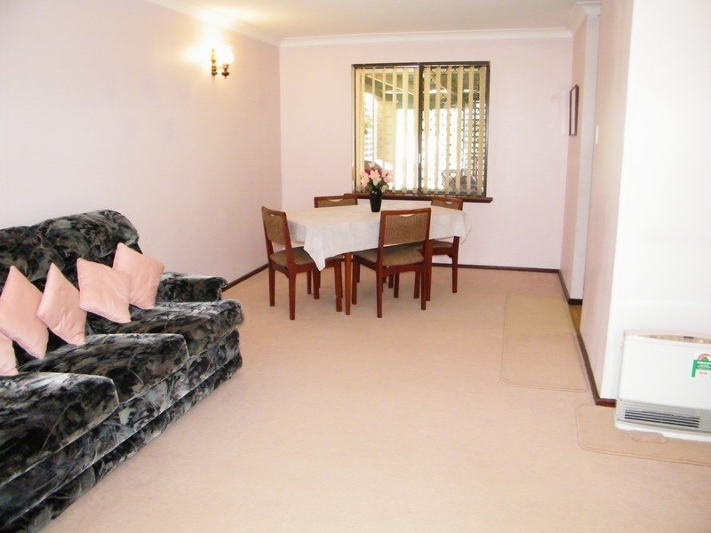 31 Keslake Way, Parkwood WA 6147