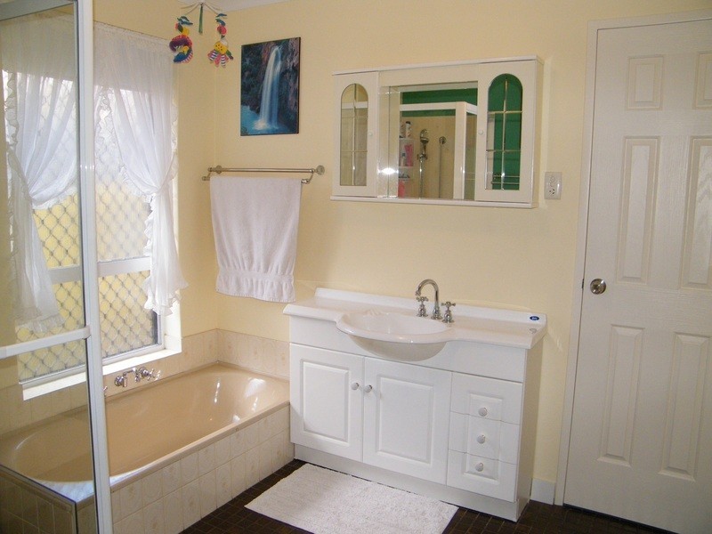 31 Keslake Way, Parkwood WA 6147