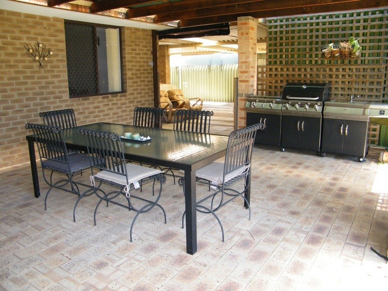 31 Keslake Way, Parkwood WA 6147