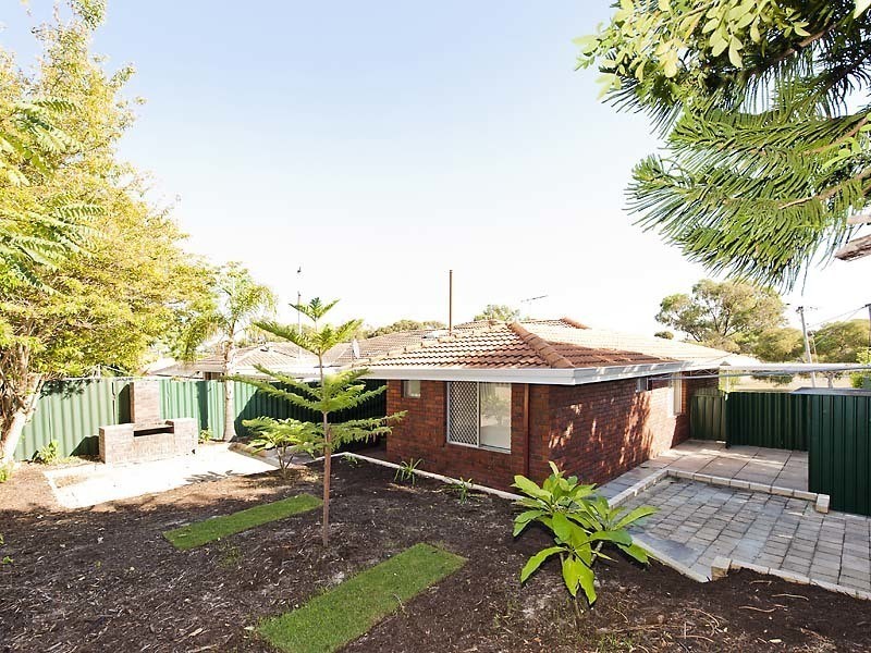 16A Maquire Road, Hillarys WA 6025