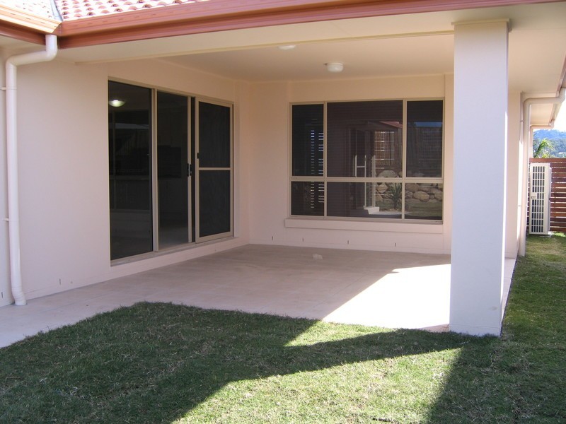 25 Rushcutter Ave, Oxenford QLD 4210