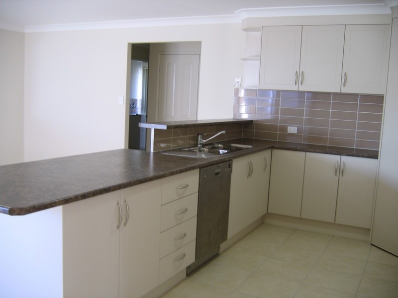 25 Rushcutter Ave, Oxenford QLD 4210