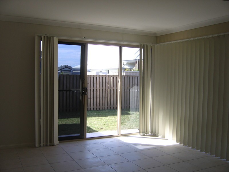 25 Rushcutter Ave, Oxenford QLD 4210