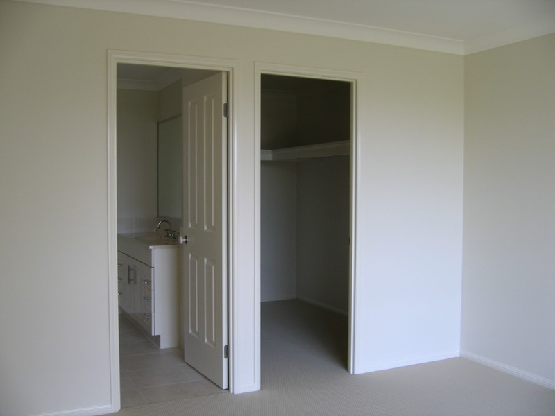 25 Rushcutter Ave, Oxenford QLD 4210