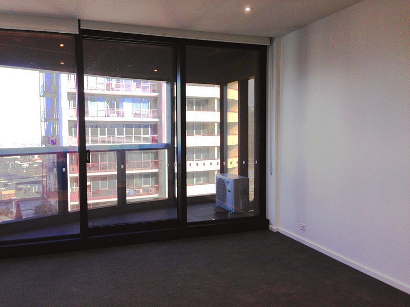 2711 /9 Power Street, Southbank VIC 3006