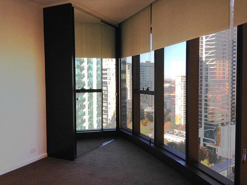 2711 /9 Power Street, Southbank VIC 3006