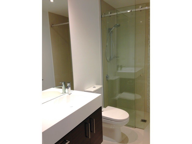 2711 /9 Power Street, Southbank VIC 3006