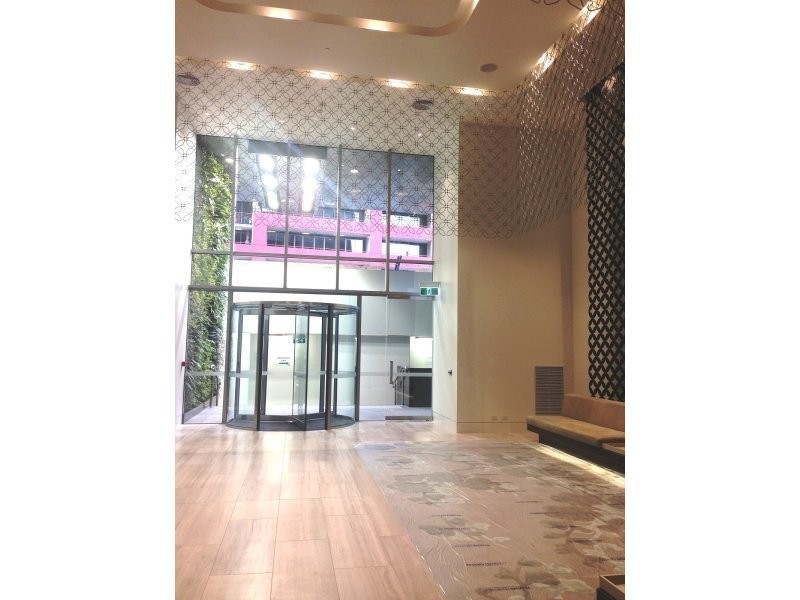 2711 /9 Power Street, Southbank VIC 3006