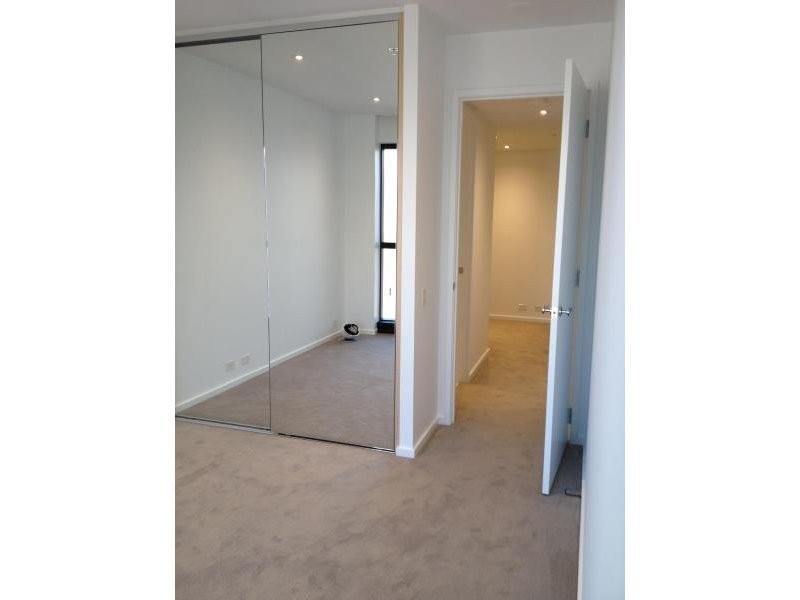 2412/9  Power Street, Southbank VIC 3006