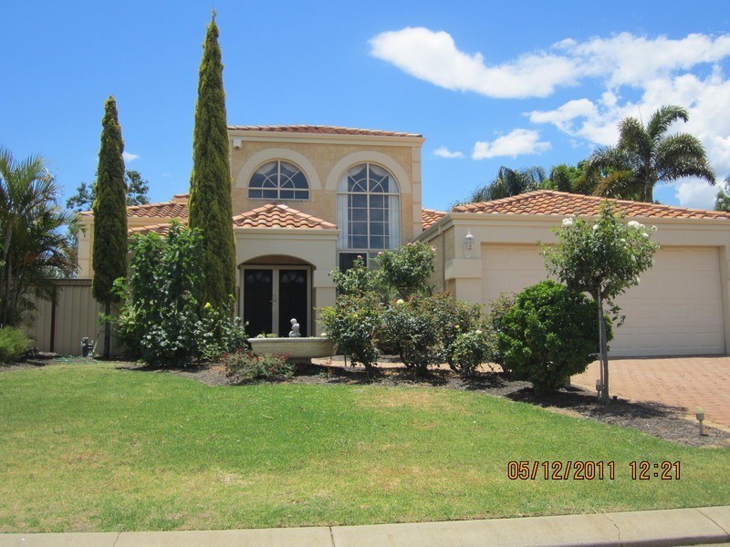 5 Seaton Court, South Guildford WA 6055