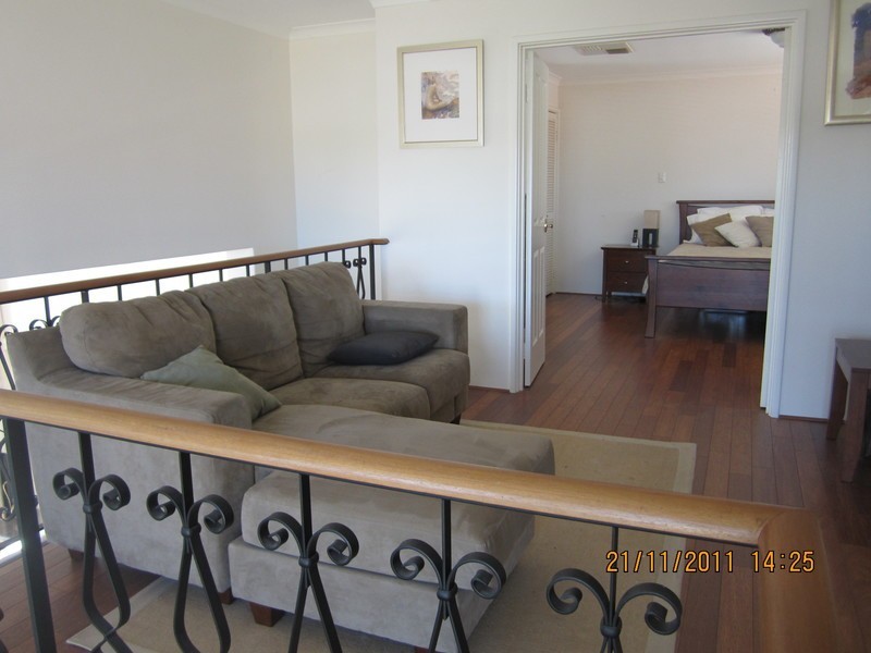 5 Seaton Court, South Guildford WA 6055
