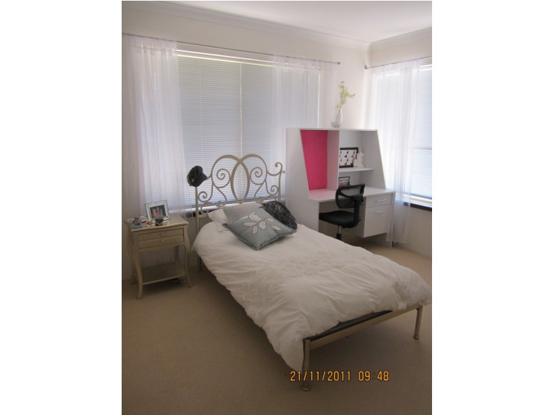 5 Seaton Court, South Guildford WA 6055