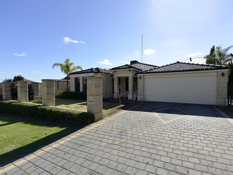 16 Edgebaston Drive, Madeley WA 6065