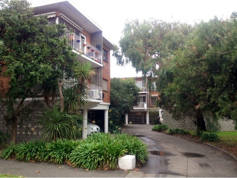 15/21-23 Tiuna Grove, Elwood VIC 3184