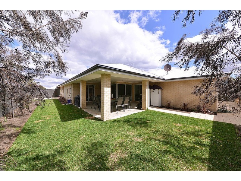 41 Beechwood Circle, Aveley WA 6069