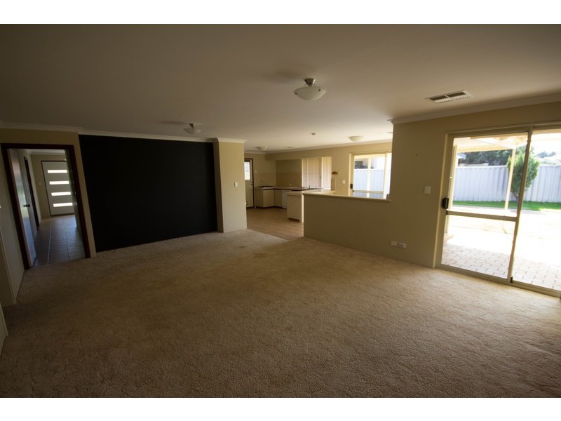 11 Leven Rise, Kinross WA 6028