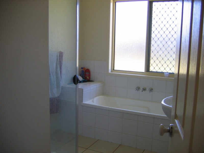 10 Bluetail Crescent, Upper Coomera QLD 4209