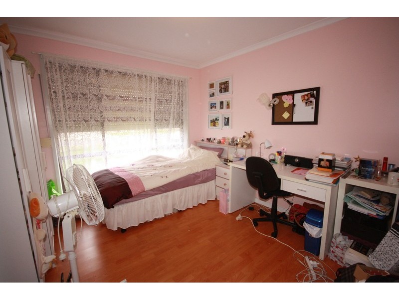 8 Meath Avenue, Salisbury Downs SA 5108