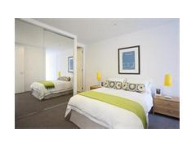 913/101 Bay Street, Port Melbourne VIC 3207