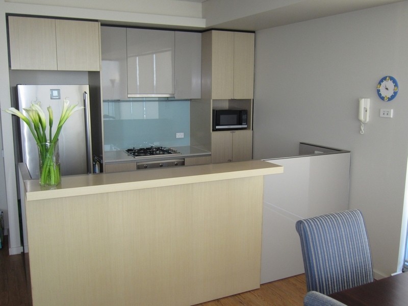 804C/142 Rouse Street, Port Melbourne VIC 3207