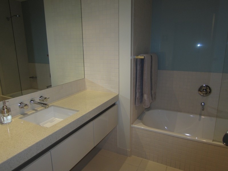 804C/142 Rouse Street, Port Melbourne VIC 3207