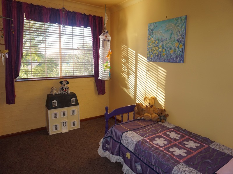 73 Greendale Road, Wallacia NSW 2745