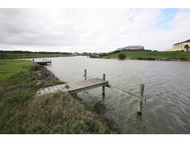 103 Blanche Parade, Hindmarsh Island SA 5214