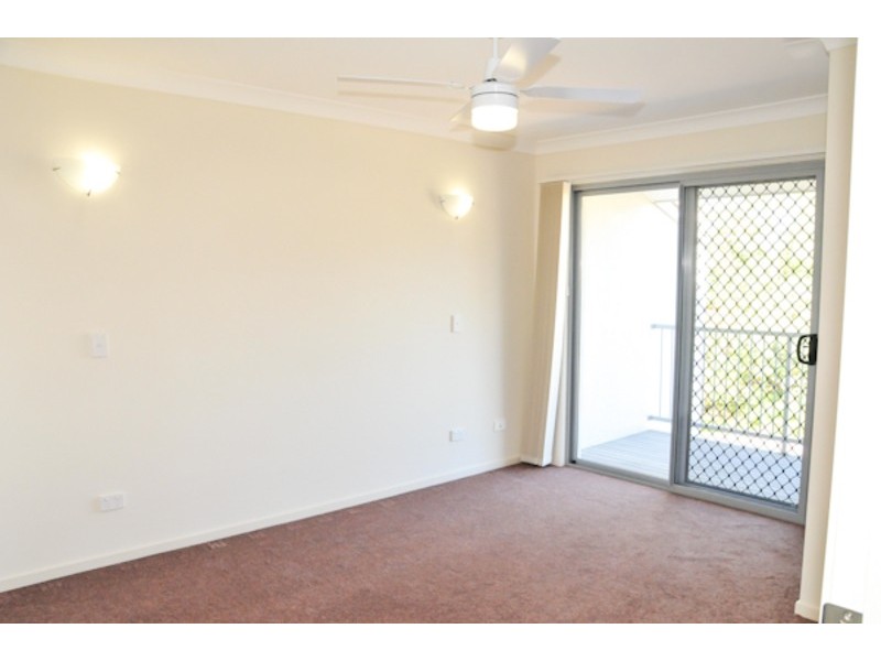 9/45 Blaxland Crescent, Redbank Plains QLD 4301