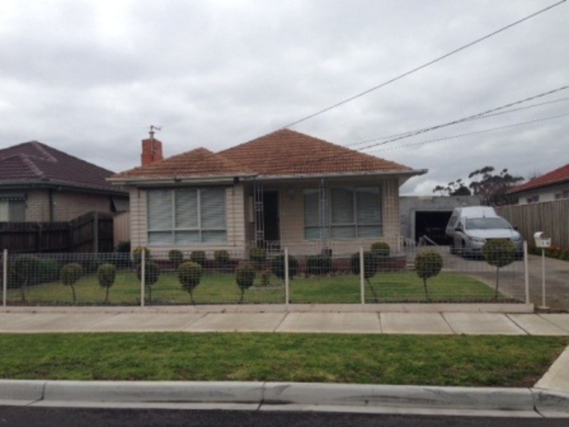 16 Little Street, Deer Park VIC 3023