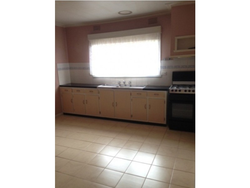 16 Little Street, Deer Park VIC 3023