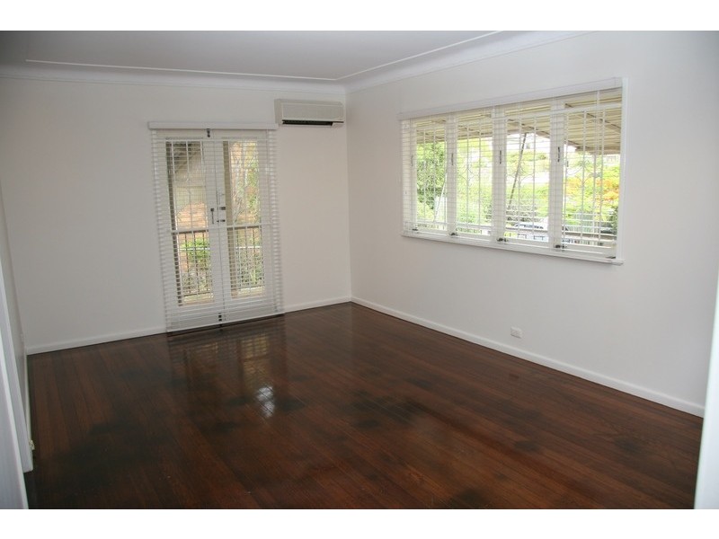 33 Jarvis Street, Stafford Heights QLD 4053