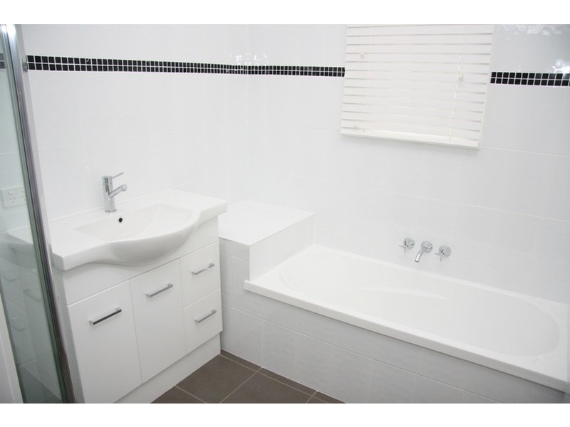 33 Jarvis Street, Stafford Heights QLD 4053