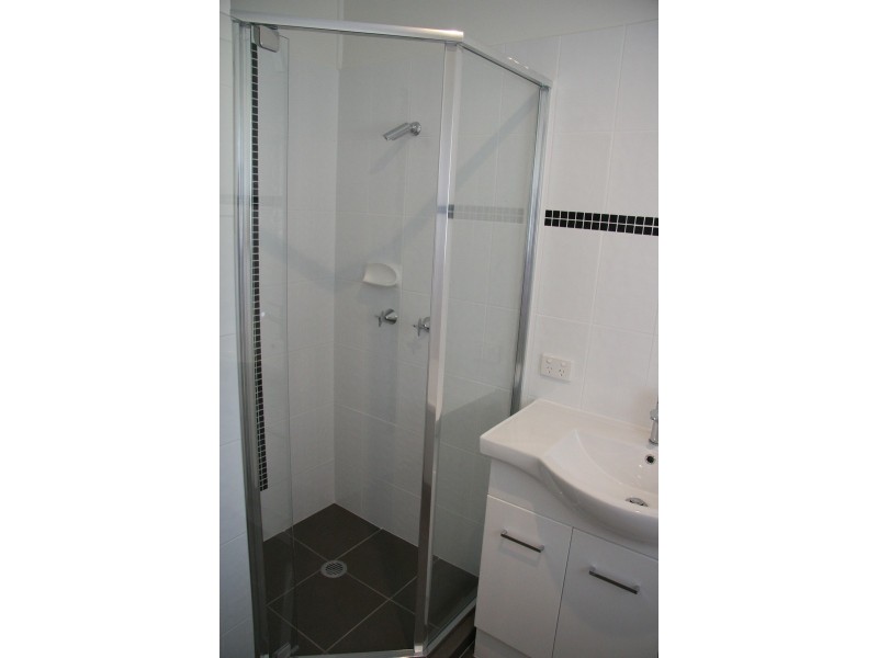 33 Jarvis Street, Stafford Heights QLD 4053