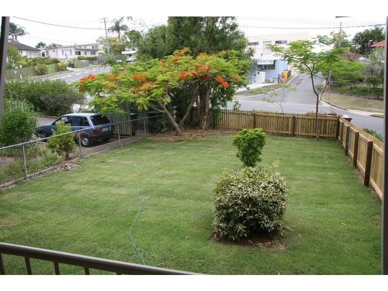 33 Jarvis Street, Stafford Heights QLD 4053