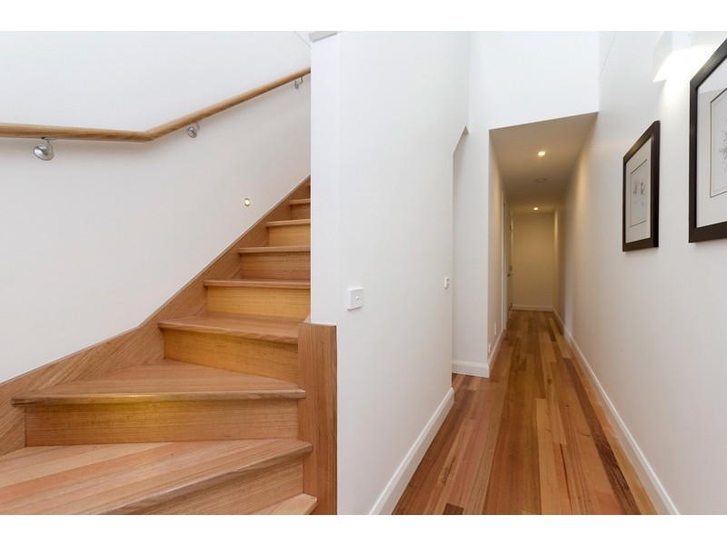 11 Paul Street, Cheltenham VIC 3192