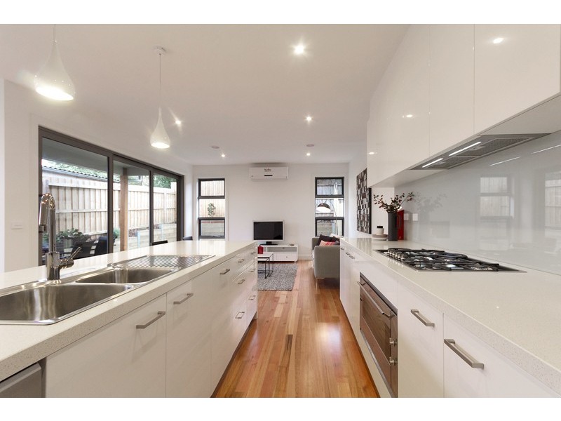 11 Paul Street, Cheltenham VIC 3192